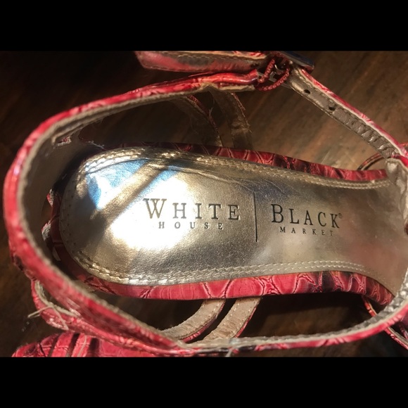 Strappy pink WHBM heel in crocodile skin. - Picture 3 of 4